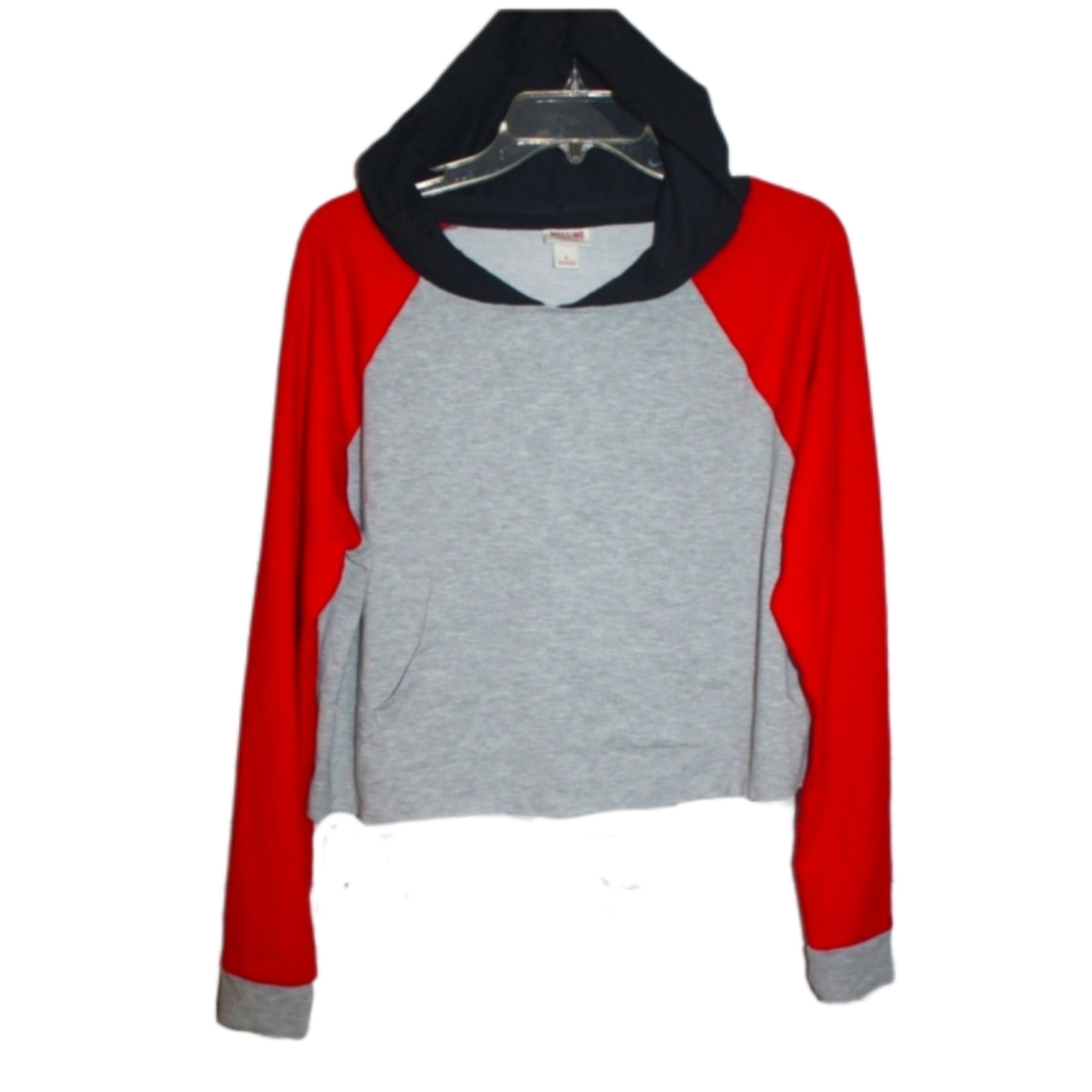 Women's Athletic Crop Top Hoodie With Pockets